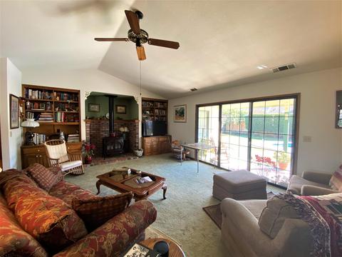 2535 E Paradise Ave, Visalia, CA 93292 photo 7