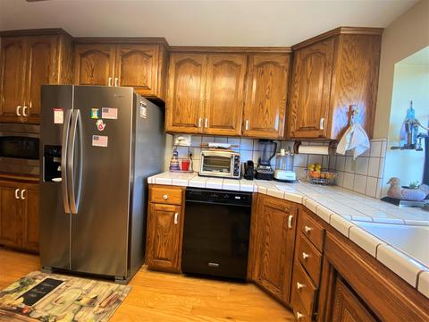 2535 E Paradise Ave, Visalia, CA 93292 photo 15