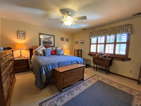2535 E Paradise Ave, Visalia, CA 93292 photo 21