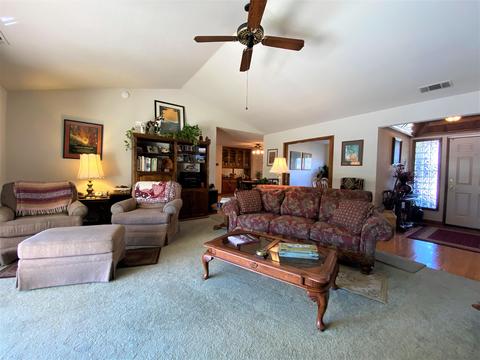 2535 E Paradise Ave, Visalia, CA 93292 photo 5