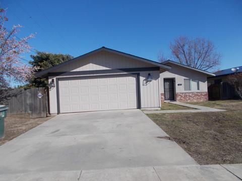 1400 E Levin Ave, Tulare, CA 93274 photo 2