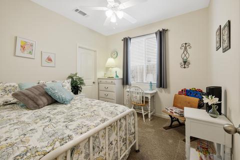 647 E Monte Verde Ave, Visalia, CA 93292 photo 13