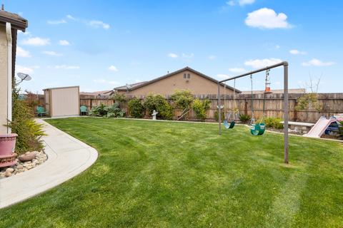 647 E Monte Verde Ave, Visalia, CA 93292 photo 38