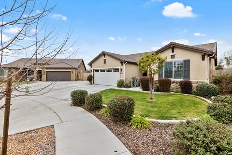 647 E Monte Verde Ave, Visalia, CA 93292 photo 3