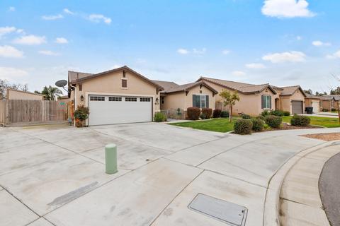 647 E Monte Verde Ave, Visalia, CA 93292 photo 2