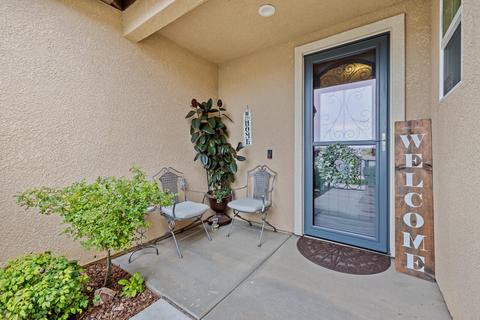 647 E Monte Verde Ave, Visalia, CA 93292 photo 5