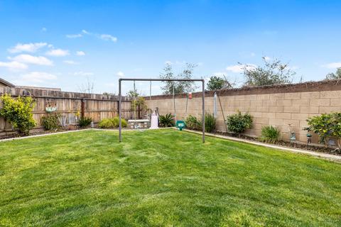 647 E Monte Verde Ave, Visalia, CA 93292 photo 34
