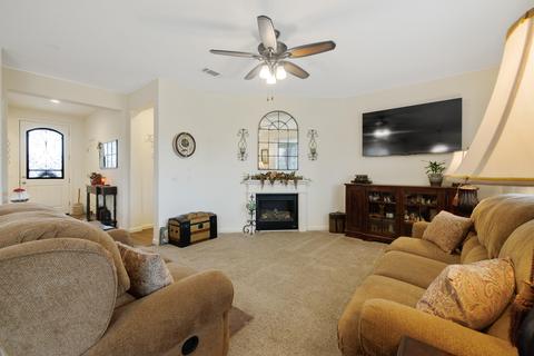 647 E Monte Verde Ave, Visalia, CA 93292 photo 15