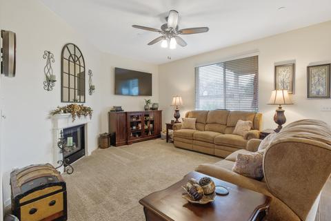 647 E Monte Verde Ave, Visalia, CA 93292 photo 14