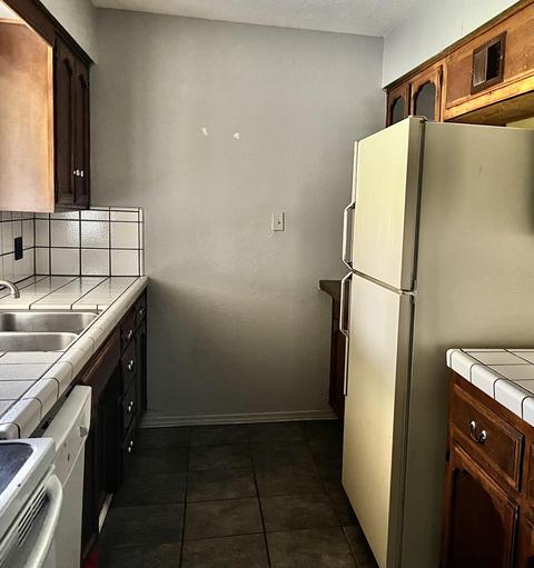 314 Earl Way, Hanford, CA 93230 photo 8