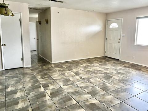 314 Earl Way, Hanford, CA 93230 photo 4