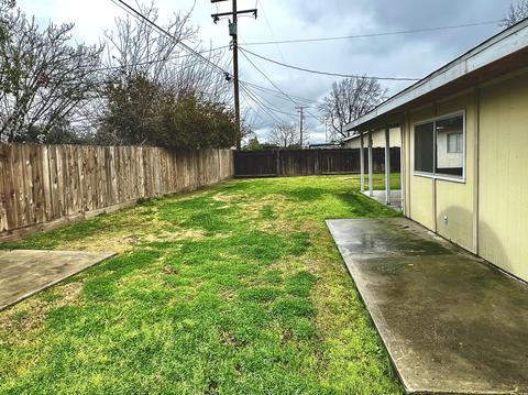 314 Earl Way, Hanford, CA 93230 photo 25