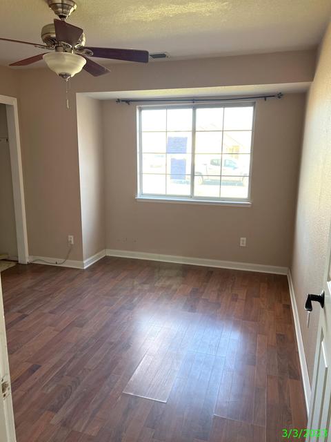 375 E Spring Ln, Lemoore, CA 93245 photo 5