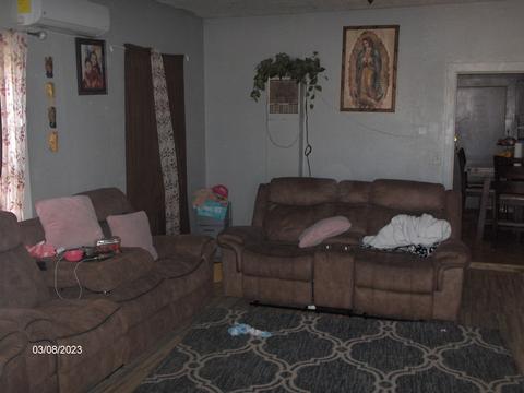 771 W Compton Ave, Pixley, CA 93256 photo 5
