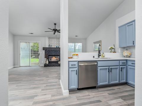1182 N Halifax Ave, Clovis, CA 93611 photo 11