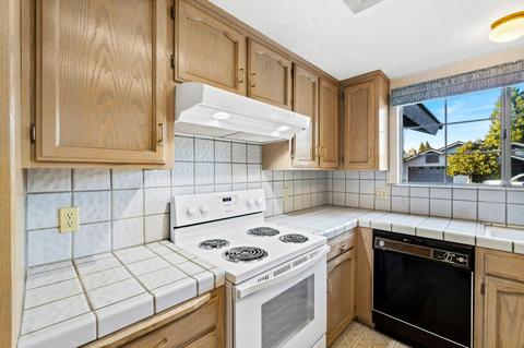 2502 Escalon Ave, Clovis, CA 93611 photo 10