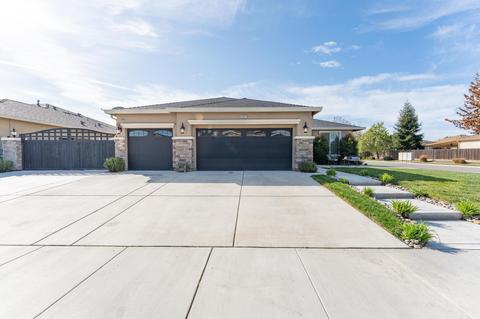 3907 E Laura Ave, Visalia, CA 93292