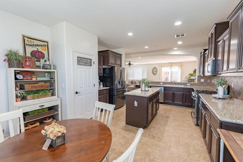 3907 E Laura Ave, Visalia, CA 93292 photo 15
