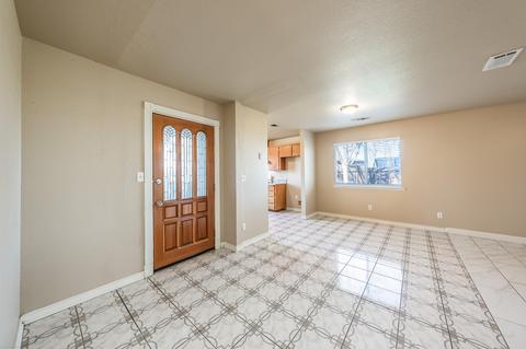 660 Brisca Ct, Lemoore, CA 93245 photo 4