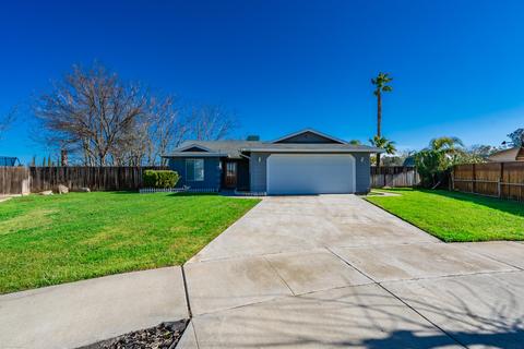 660 Brisca Ct, Lemoore, CA 93245 photo 1