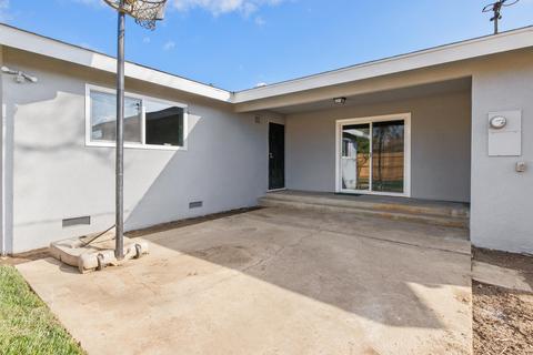 1426 E Sequoia Ave, Tulare, CA 93274 photo 26