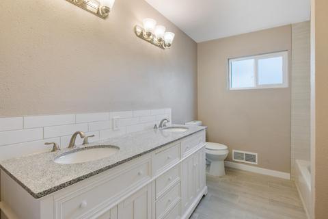 1426 E Sequoia Ave, Tulare, CA 93274 photo 23