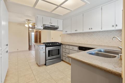 1844 E Parker Ct, Visalia, CA 93292 photo 12