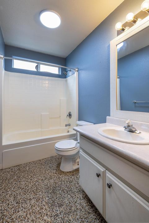 1010 Birch Ave, Corcoran, CA 93212 photo 10