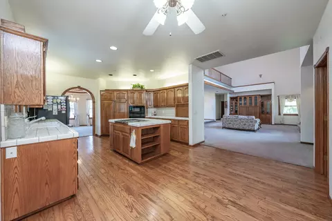 3170 E Cross Ave, Tulare, CA 93274 photo 12