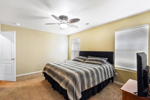 3837 E Hillcrest Ave, Visalia, CA 93292 photo 4