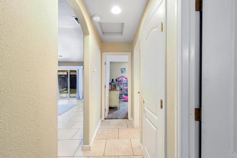 3837 E Hillcrest Ave, Visalia, CA 93292 photo 22