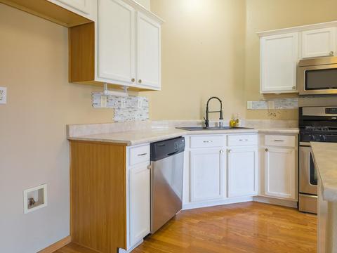 602 Larkspur Ave, Lemoore, CA 93245 photo 9