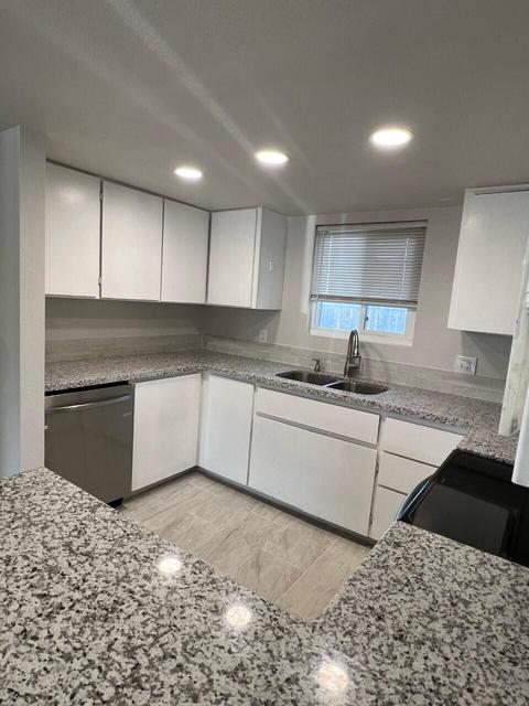 975 Van Dorsten Ave, Corcoran, CA 93212 photo 7
