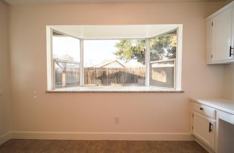 3912 E Laurel Ct, Visalia, CA 93292 photo 14