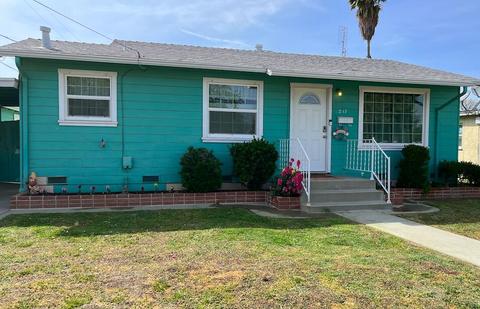 217 Hamlet St, Lemoore, CA 93245