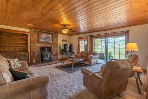 31358 Fritz Dr, Exeter, CA 93221 photo 2