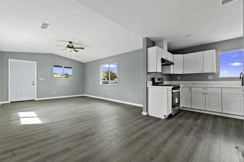318 Rose Ave, Taft, CA 93268 photo 5