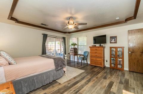 450 S Fowler Ave, Fowler, CA 93625 photo 15