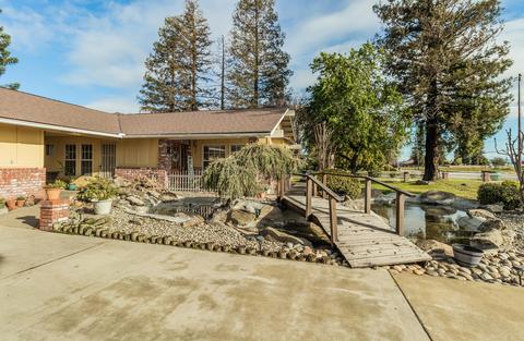 450 S Fowler Ave, Fowler, CA 93625 photo 3