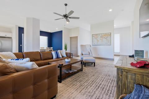 2012 N Mitchell St, Hanford, CA 93230 photo 13