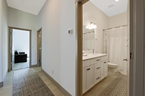 2012 N Mitchell St, Hanford, CA 93230 photo 22