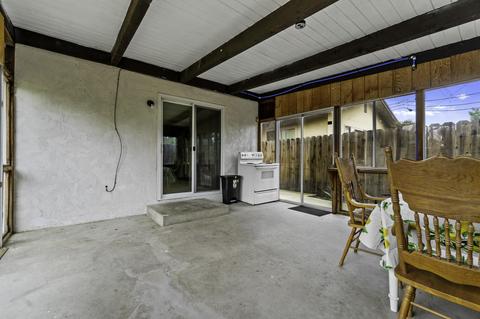 1207 S Emerald Ct, Visalia, CA 93277 photo 29