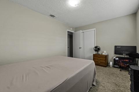 1207 S Emerald Ct, Visalia, CA 93277 photo 16