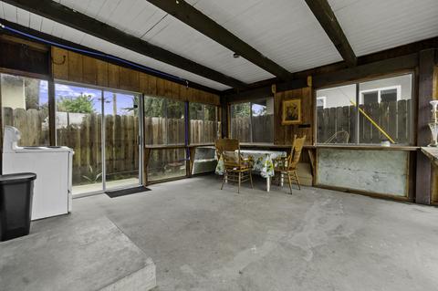 1207 S Emerald Ct, Visalia, CA 93277 photo 27