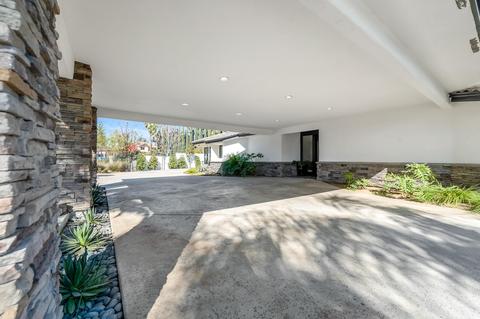 651 E Chevy Chase Dr, Tulare, CA 93274 photo 10
