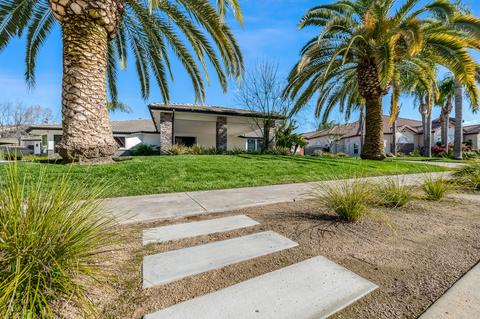 651 E Chevy Chase Dr, Tulare, CA 93274 photo 146