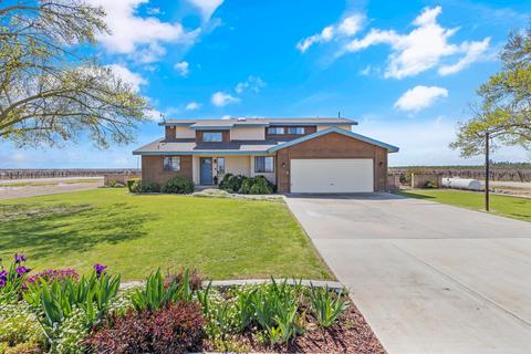 31987 E Perkins Ave, Mcfarland, CA 93250 photo 2