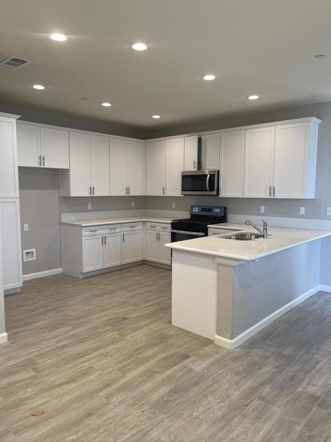 3714 W Rialto Ave, Visalia, CA 93277