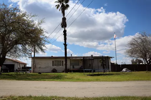 27795 Ave 146 #C, Porterville, CA 93257