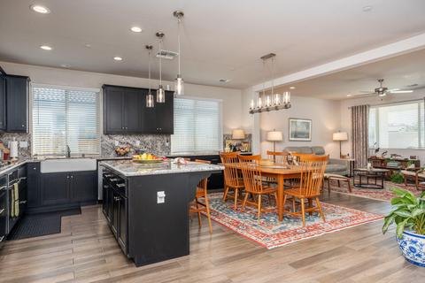 1046 Lindsay Ln, Clovis, CA 93619 photo 8